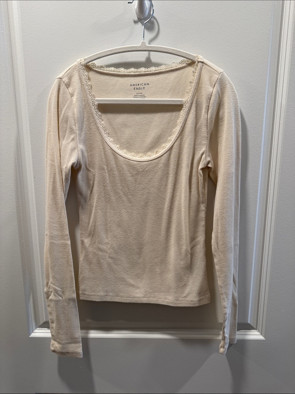 American Eagle Outfitters Cream Scoop Neck Long Sleeve Top with Lace Trim